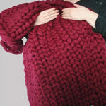 Hand-knitted chunky merino wool blanket - Vignette | Home Cozy Nest