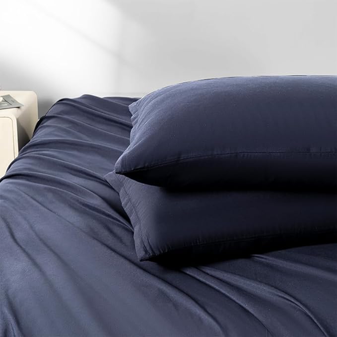 2 Pack Microfiber Queen Zipper Pillowcases, Soft Comfortable Not Shrink Navy Blue Pillow Case, Breathable Pillow Cases Set of 2 (20x30 Inches)