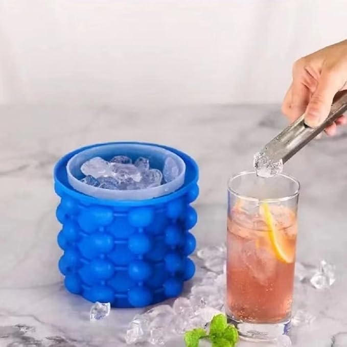 (2 in 1) Ice Cube Maker, Round,Portable .Silicone ice Bucket and ice Mold with lid, Portable Silicon Ice Cube Maker(Blue)