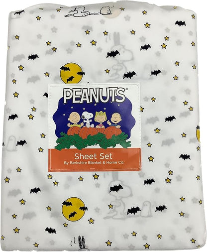 Berkshire Blanket & Home Co. Peanuts Halloween Fall Themed Sheet Sets (White - Bats, Stars, Ghosts, Full Moons, Queen)