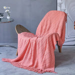 Chaud plaid tricoté à carreaux - Vignette | Home Cozy Nest
