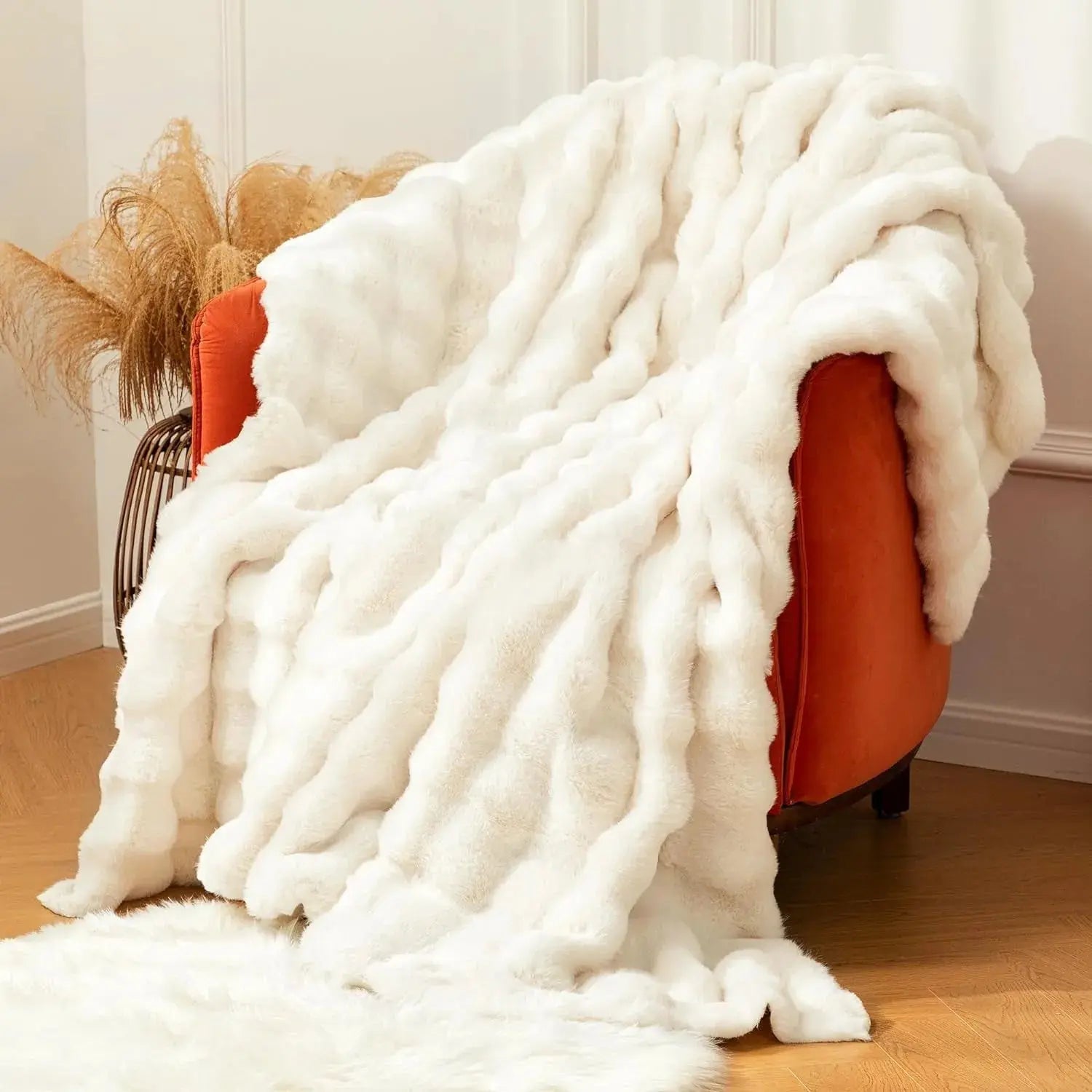 Couverture cosy blanche fauteuil