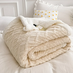 Couverture d'hiver en laine épaisse - Vignette | Home Cozy Nest