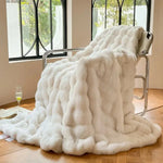 Couverture de luxe - Vignette | Home Cozy Nest