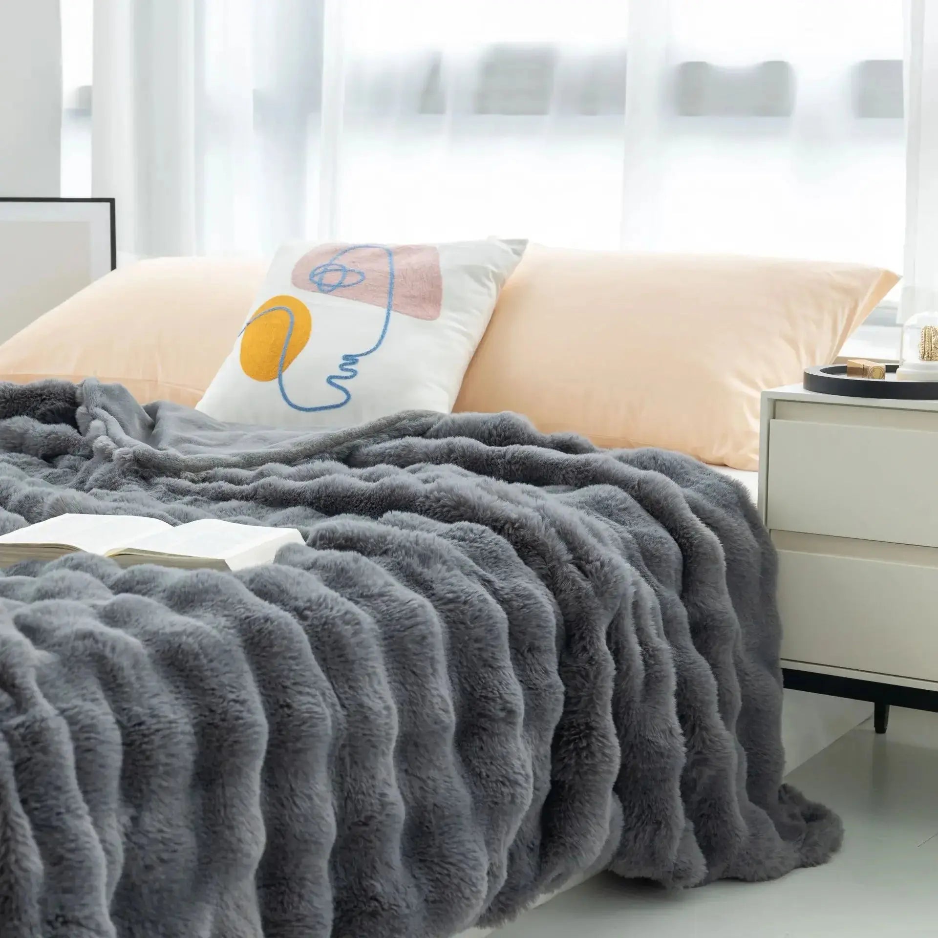 Couverture de luxe gris