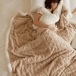 Couverture en laine de mouton - Vignette | Home Cozy Nest