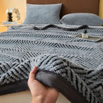 Couverture polaire chaude en jacquard de luxe "Sun" - Vignette | Home Cozy Nest