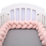 Tour de lit tressé pour bébé - Vignette | Home Cozy Nest